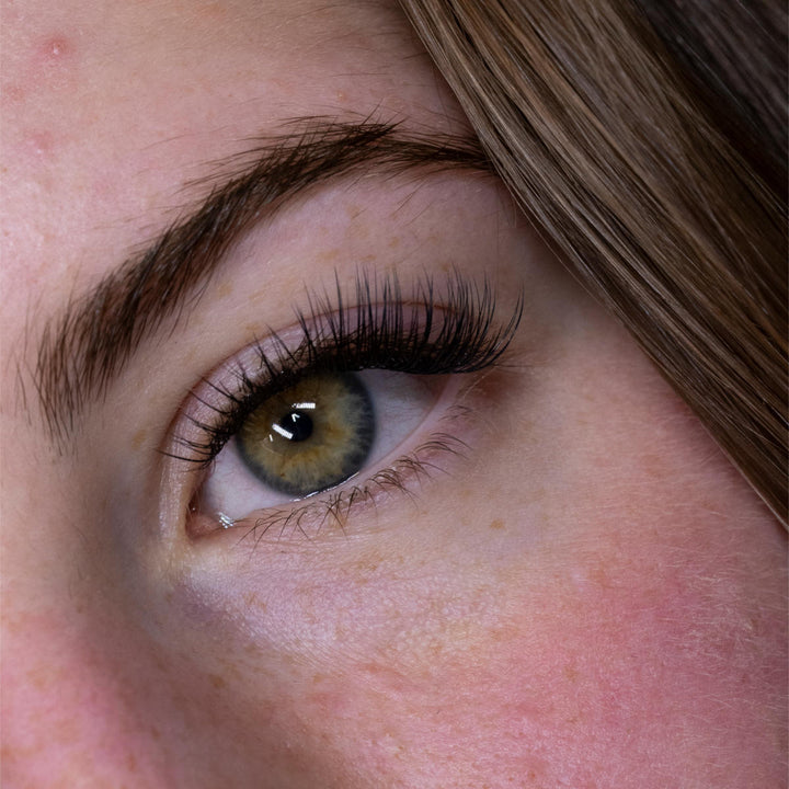 Moderate Cat Eye Lash