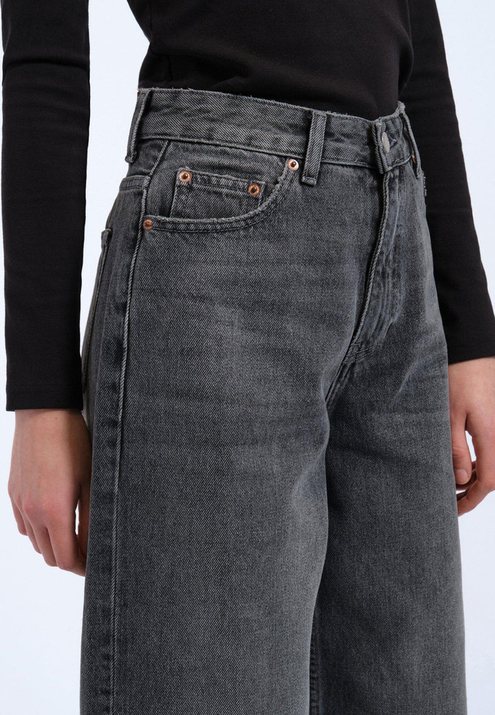 Donna Jeans