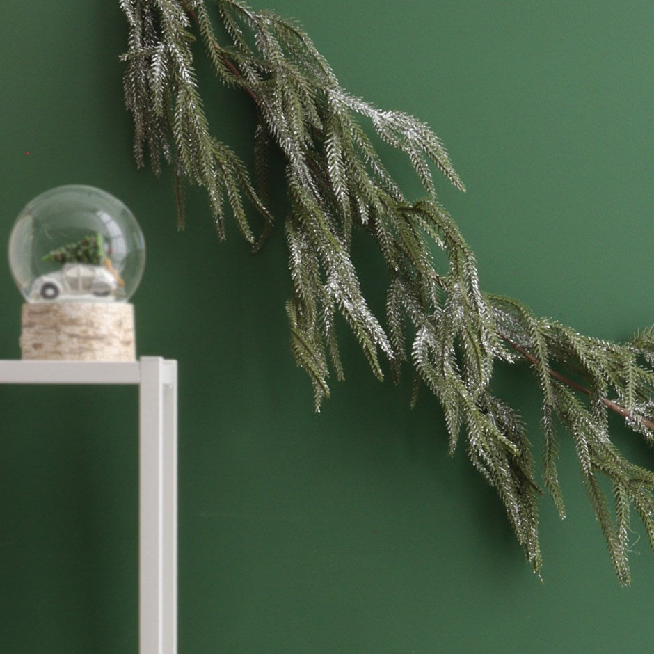 Soft Shimmer Garland Green