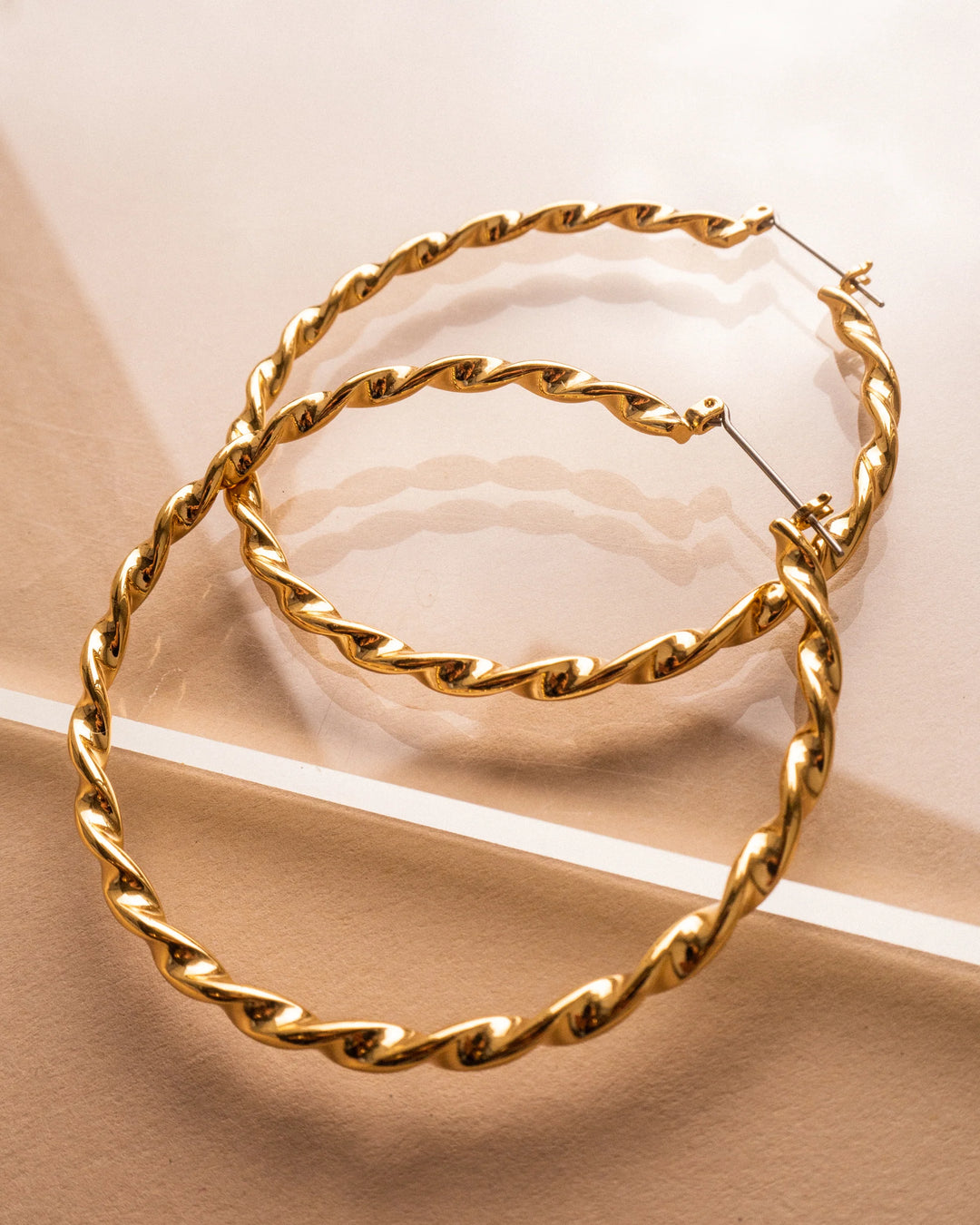 Hanalei Twisted Hoops