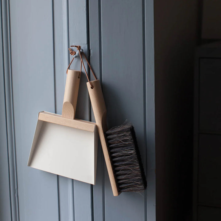 Dust Pan + Hooks Mr. and Mrs. Clynk