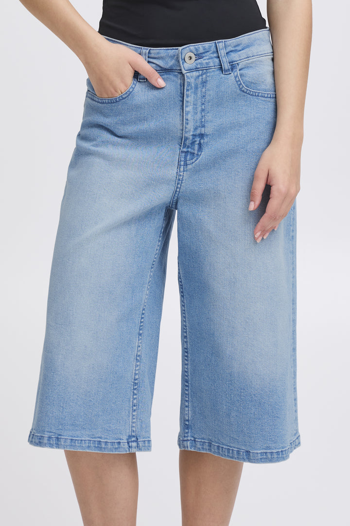 Cally Shorts
