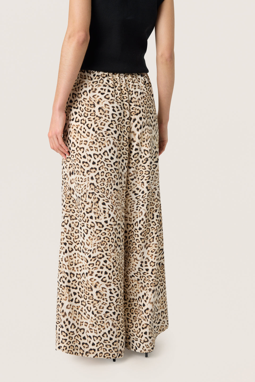 Shirley Wide Printed Pants
