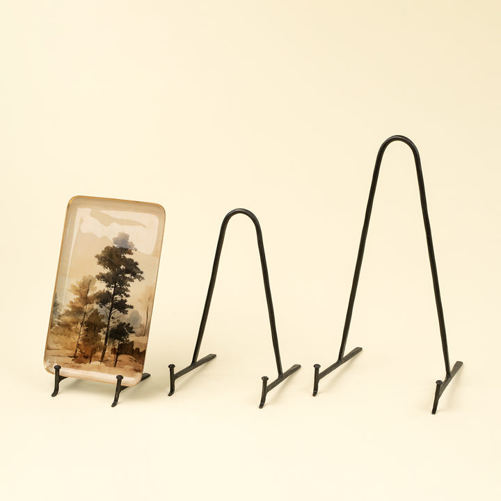 Arc Display Stand
