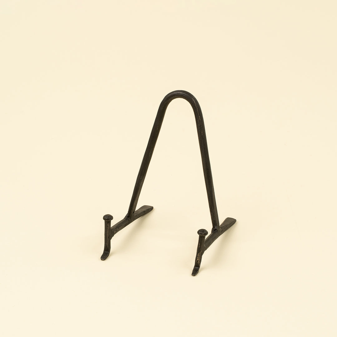 Arc Display Stand