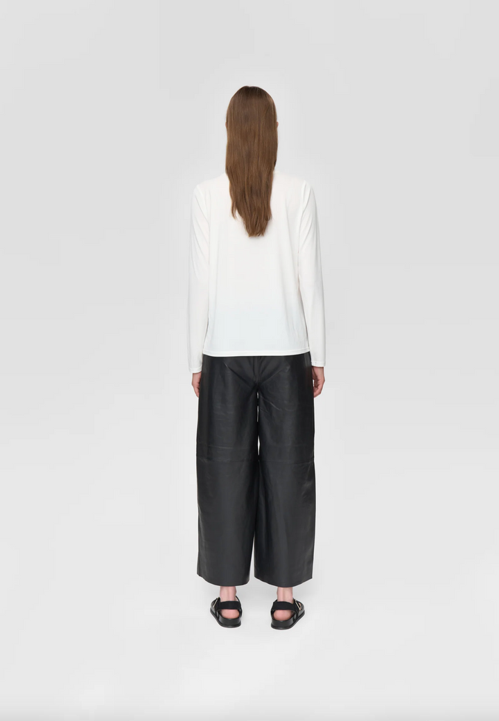 Margot Tee