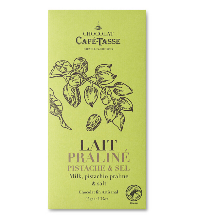 Milk chocolate family bar filled with pistachio praline