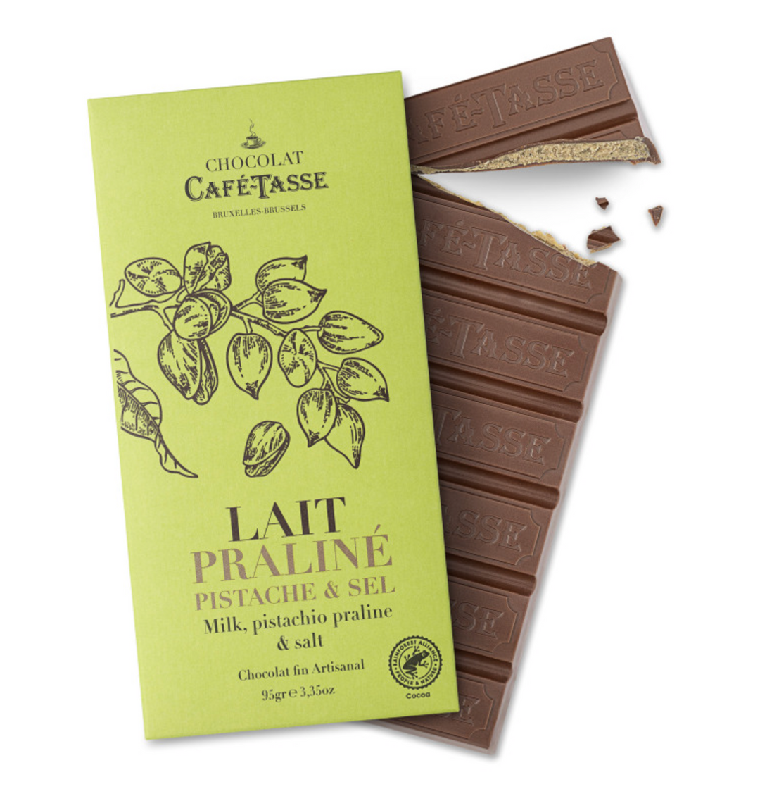 Milk chocolate family bar filled with pistachio praline