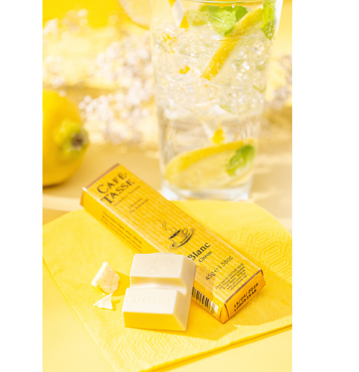 White chocolate bar with Lemon