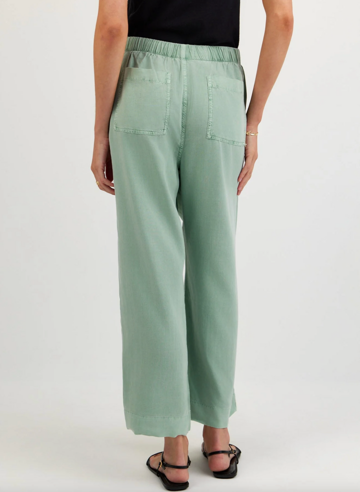 Easy Pocket Wide Leg Crop