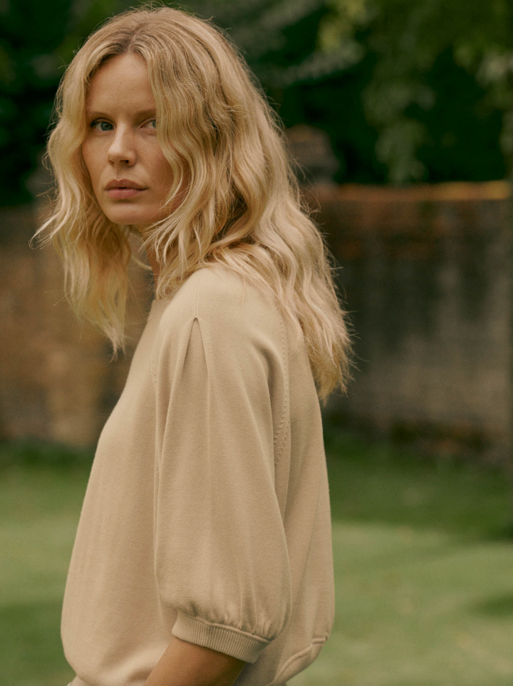 Fine Knit Pleated Sleeves Top