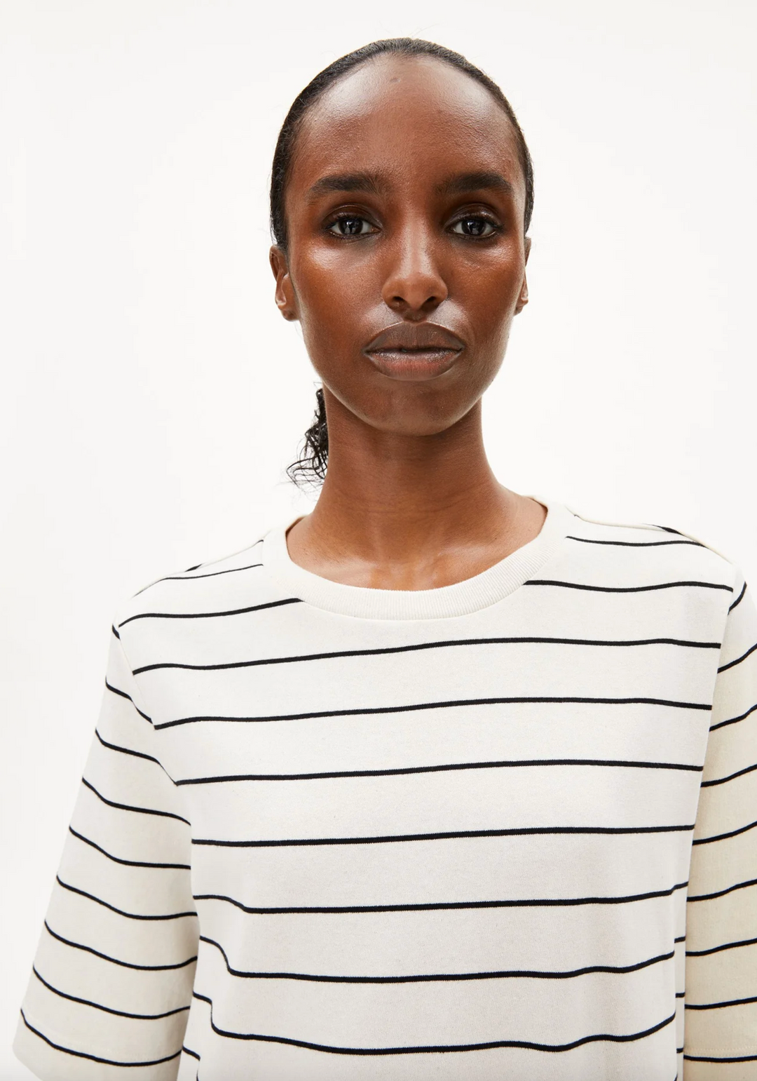 Xelinaa Fine Stripe Midi Dress