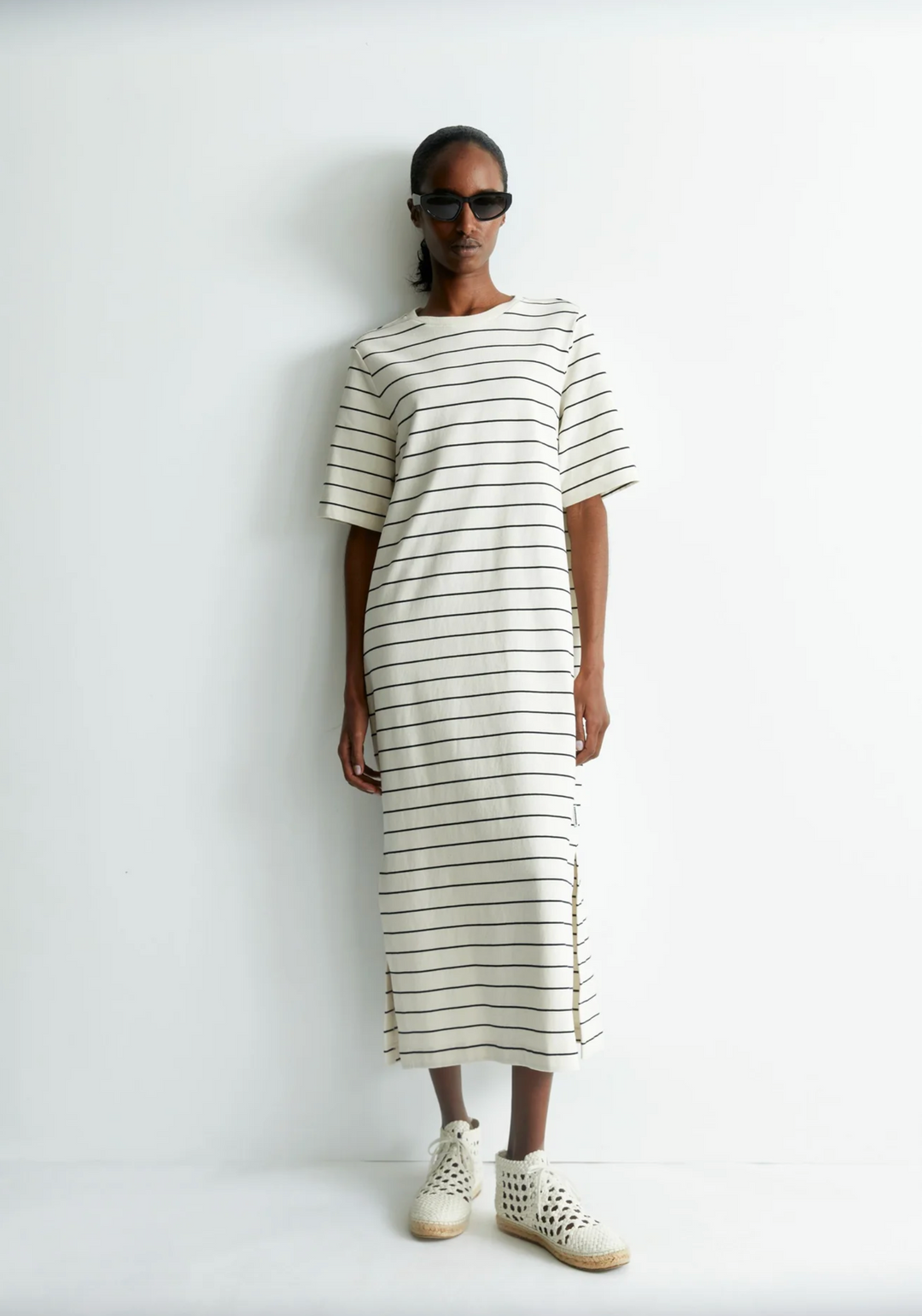 Xelinaa Fine Stripe Midi Dress