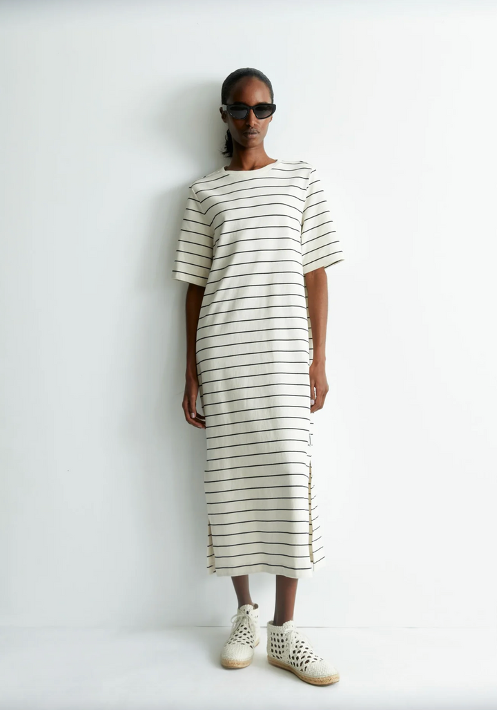 Xelinaa Fine Stripe Midi Dress