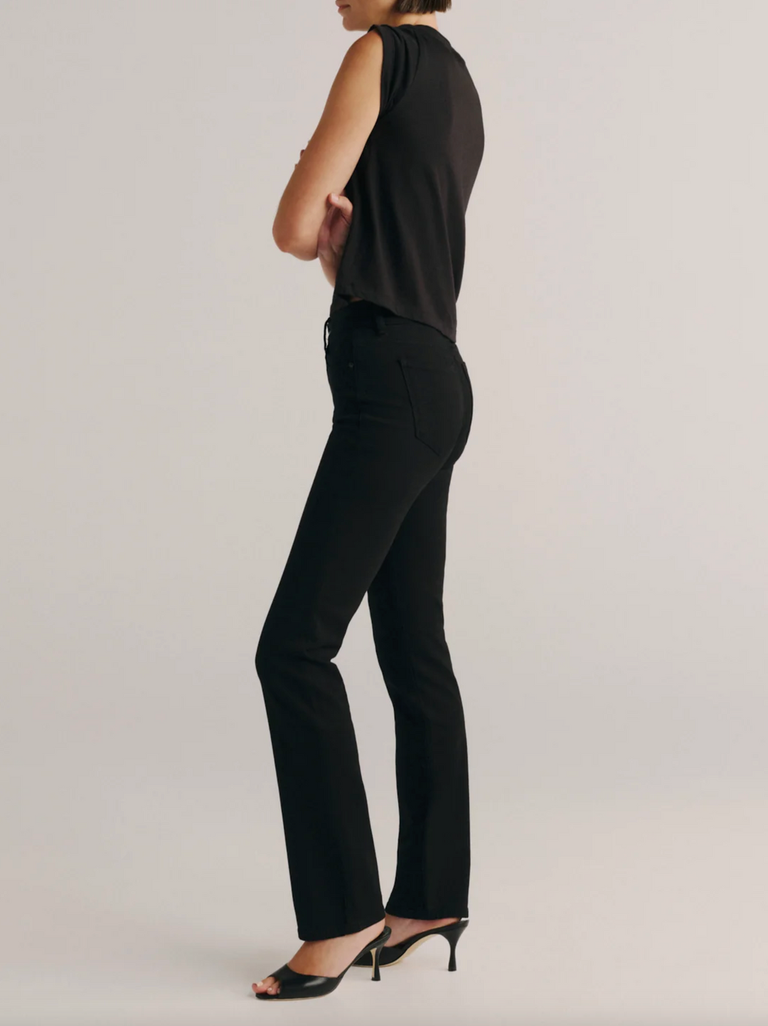 Mara Straight: Mid Rise Instasculpt