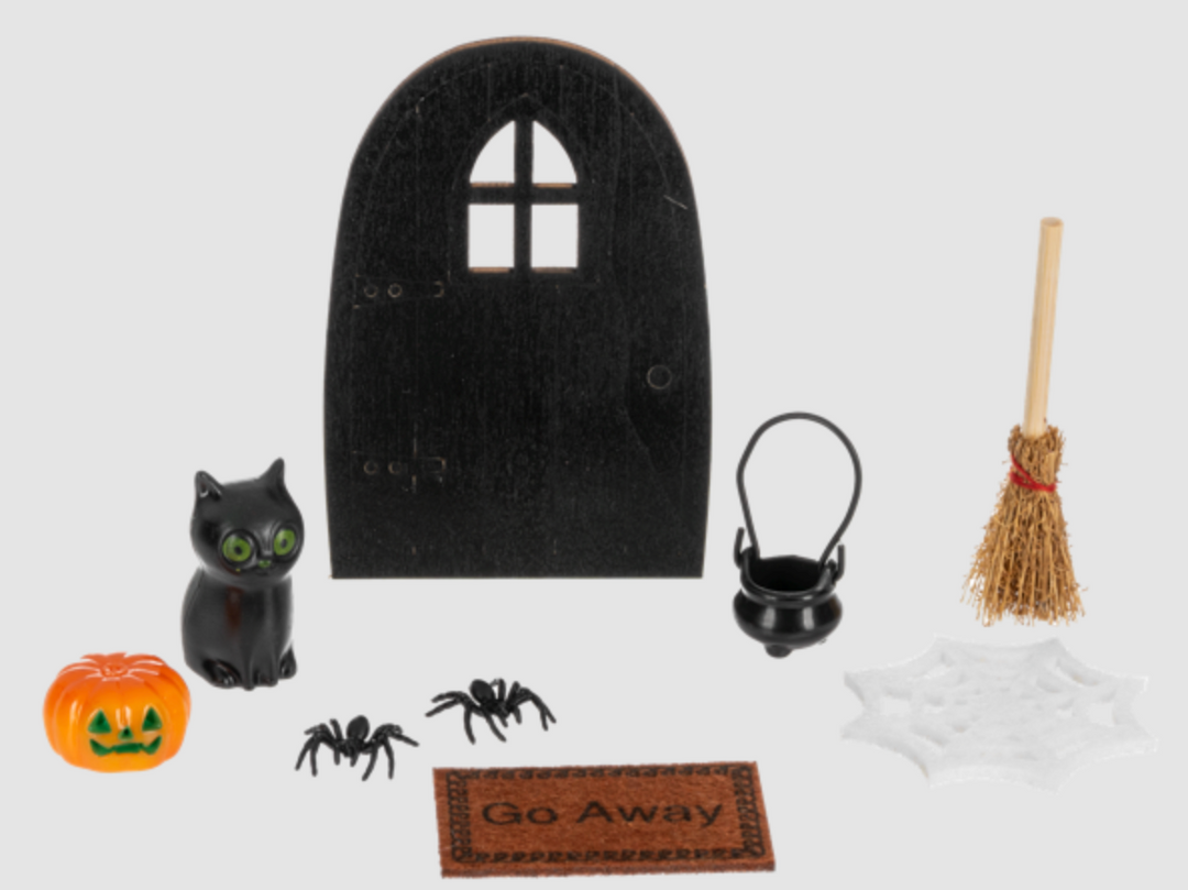 Wicked Welcome Mini Door Scene