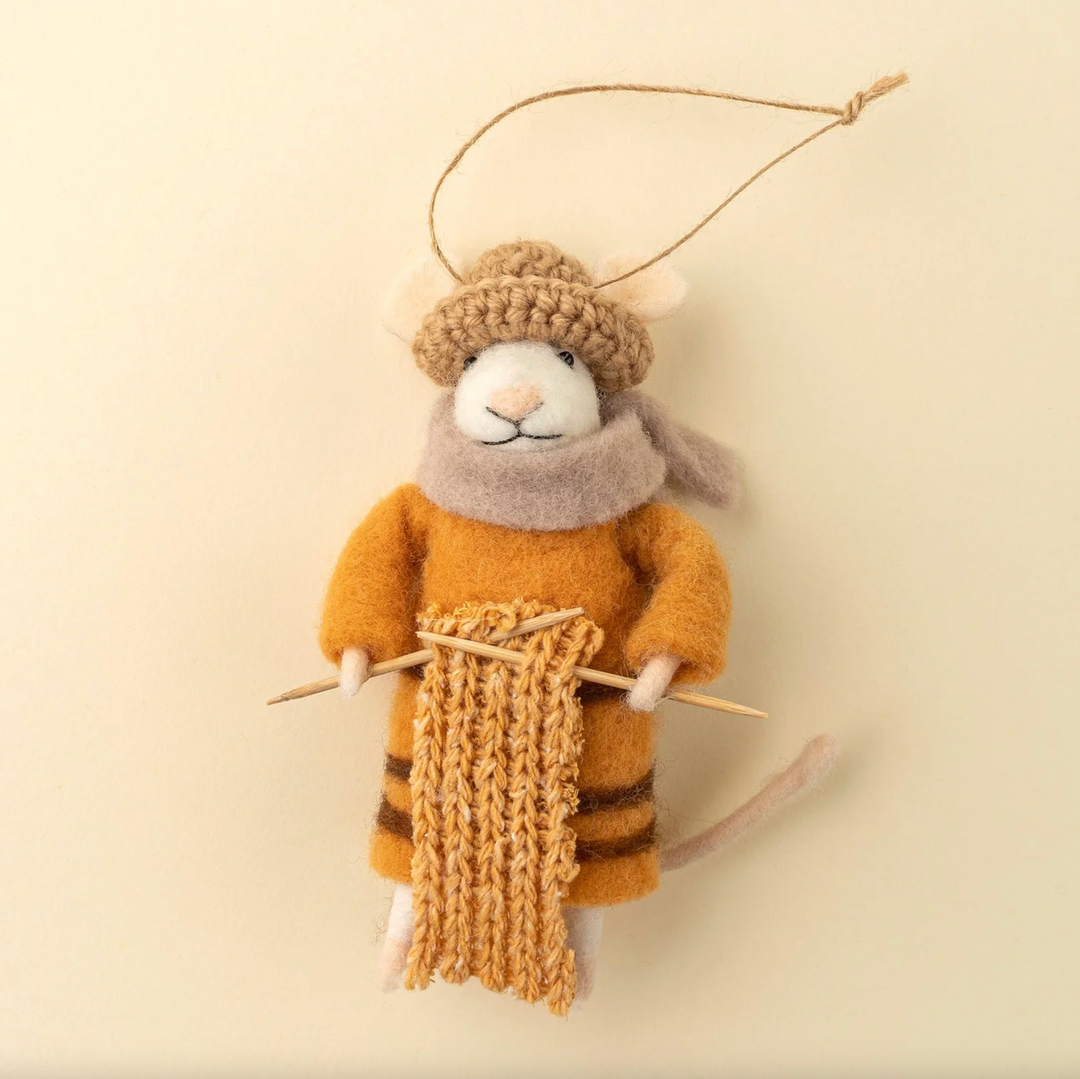 Knitting Nellie Mouse Ornament