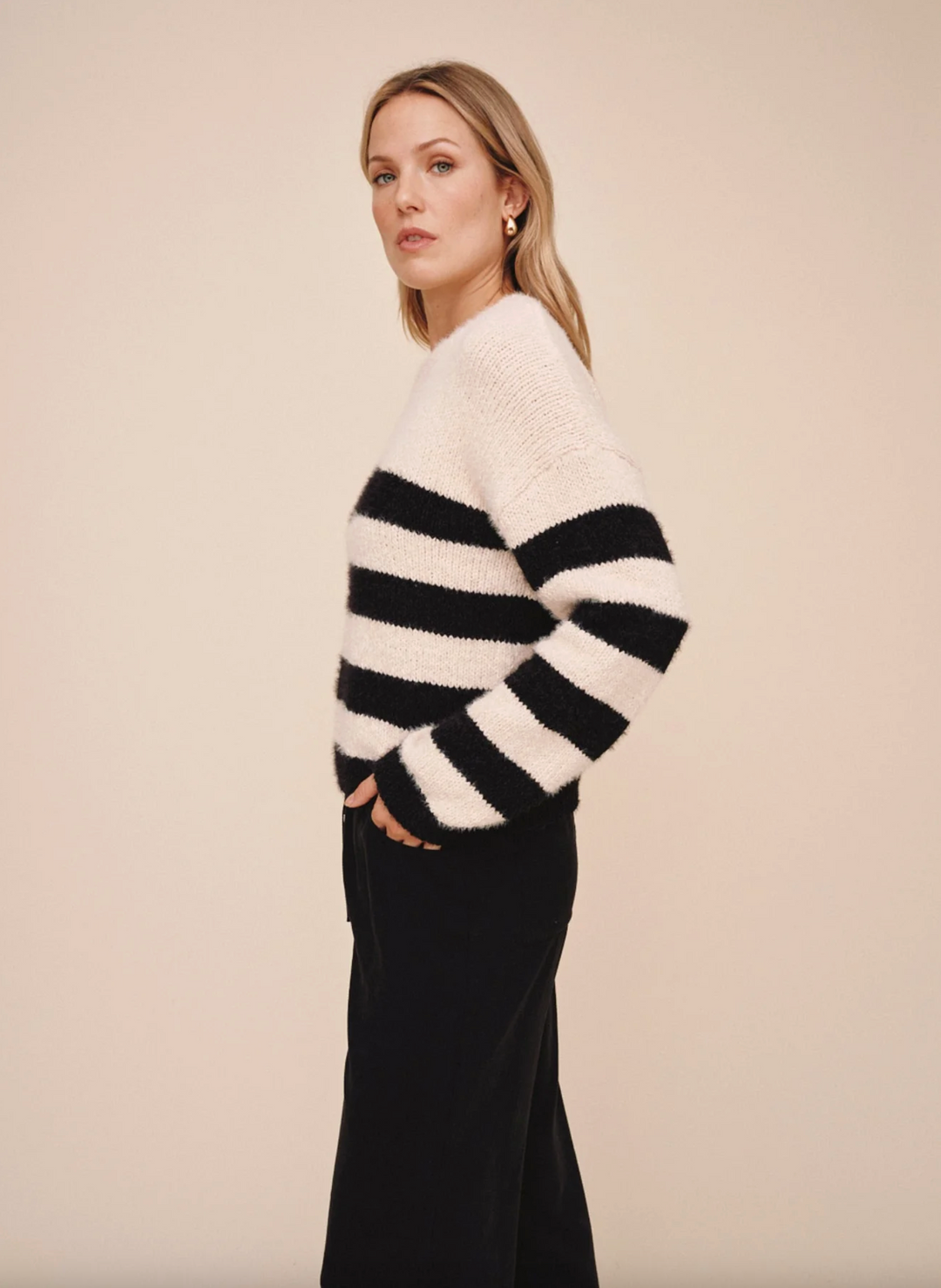 Drop Shoulder Sweater Stripes