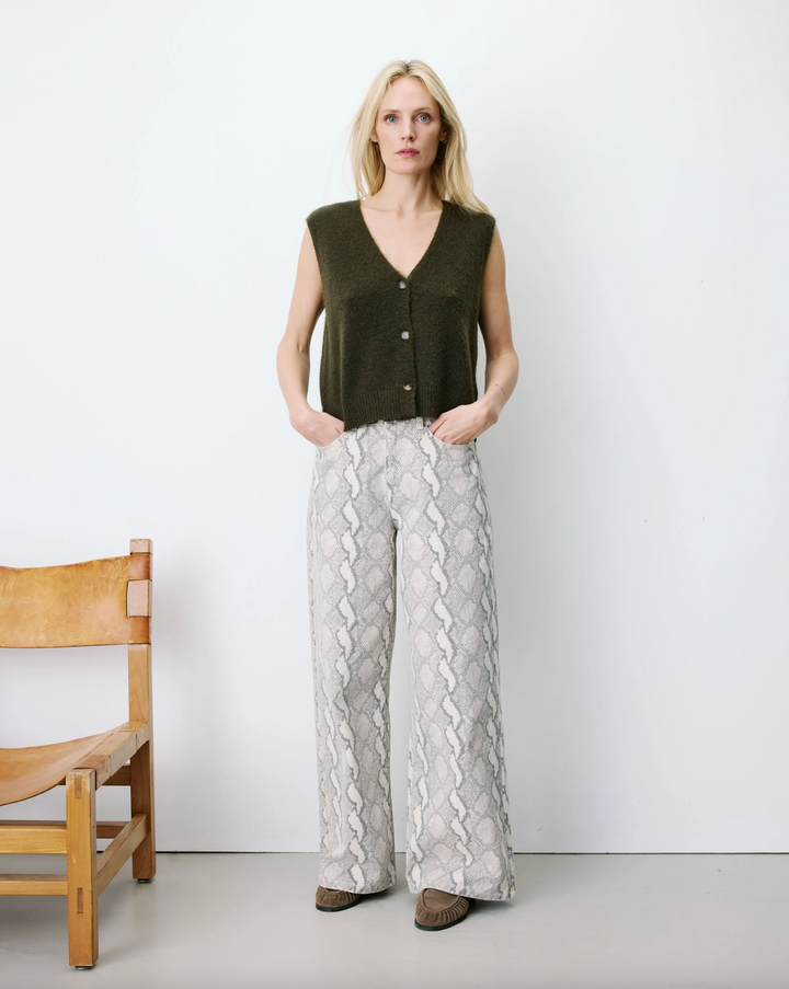 Nars Cardigan