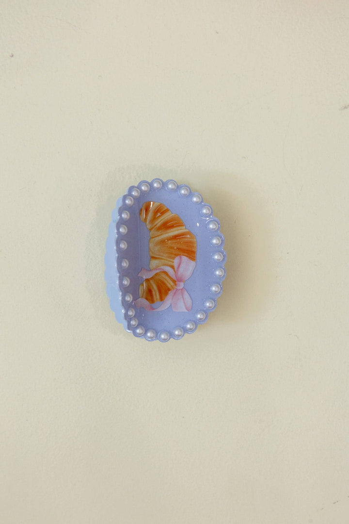 Framed Eclectic Claw