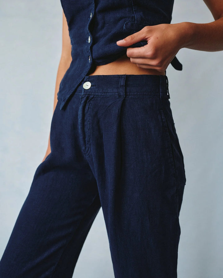 Pleated Wide Leg Ankle Pant