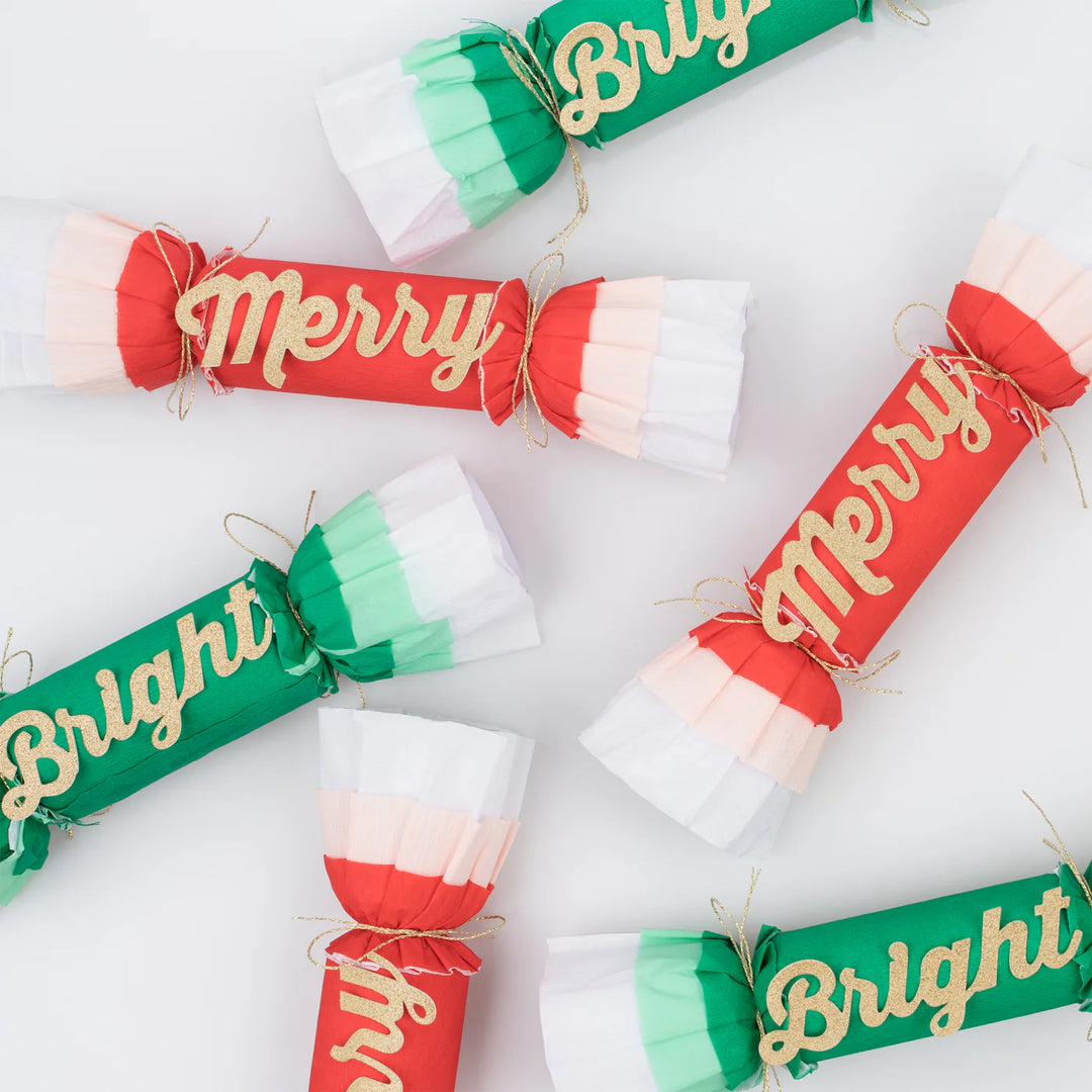 Merry & Bright Christmas Crepe Crackers (x 6)