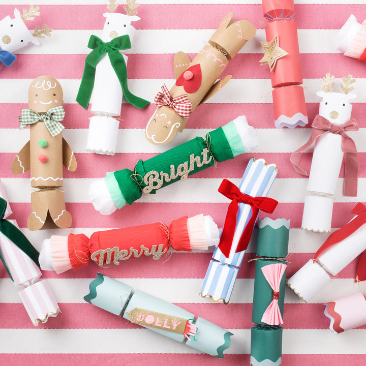 Merry & Bright Christmas Crepe Crackers (x 6)