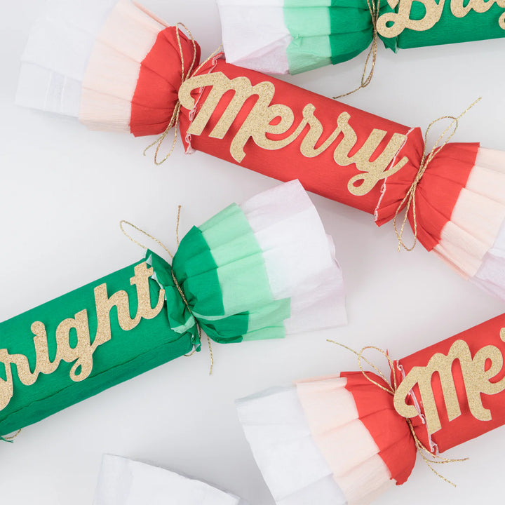 Merry & Bright Christmas Crepe Crackers (x 6)