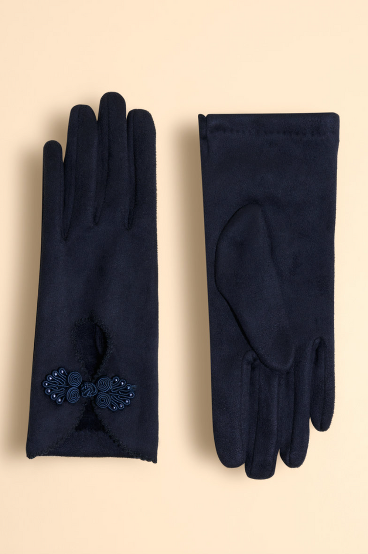 Suki Gloves