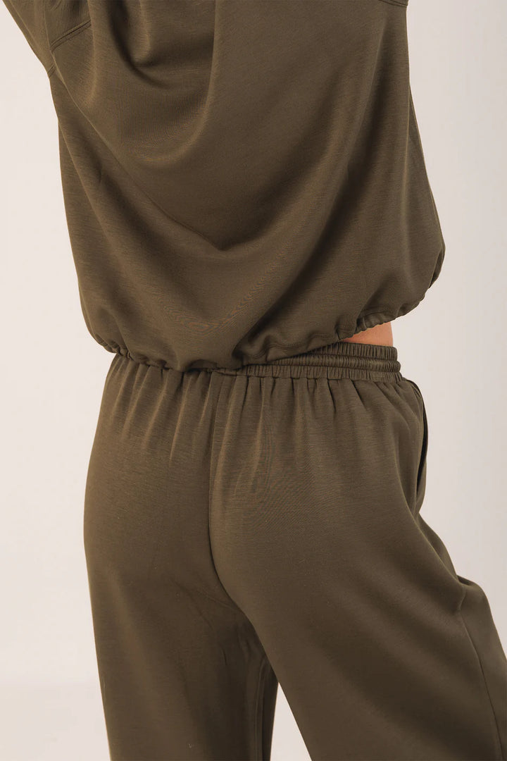 Wide-Leg Sweatshirt Pants
